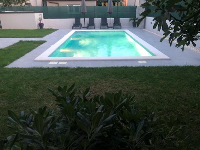Leneda Apartments With Pool Pula Buitenkant foto